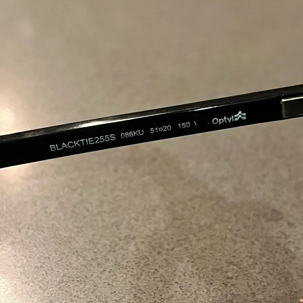 Christian Dior Wayfarer Sunglasses - Picture 6 of 8